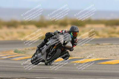 media/Jan-15-2023-SoCal Trackdays (Sun) [[c1237a034a]]/Turn 15 (1pm)/